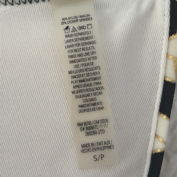 VICTORIA'S SECRET Push-up Halter Bikini Top - Picture 7 of 7